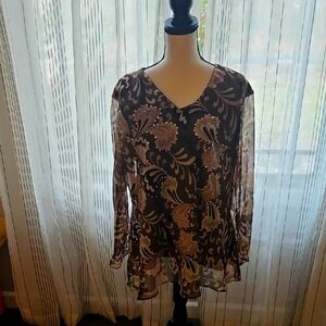 Elegant Paisley Women's Top - Black and Pink